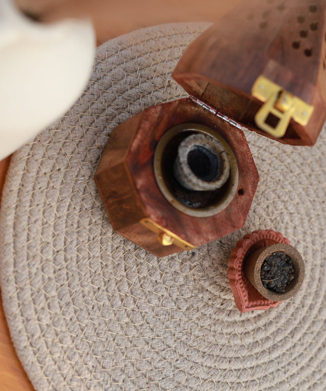 Dhenu Aura Pyramid Diffuser